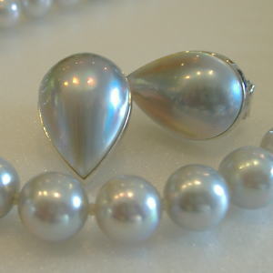 涙型半円真珠